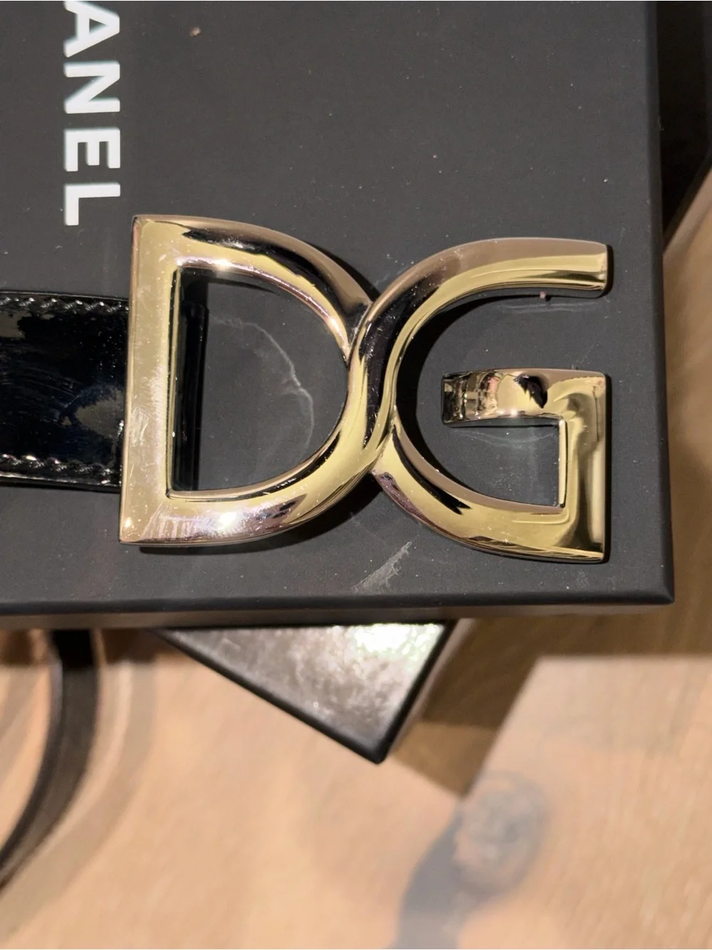 Dolce & Gabbana Women’s Black Patent Belt DG Logo Buckle Size 34 & Dust Bag
